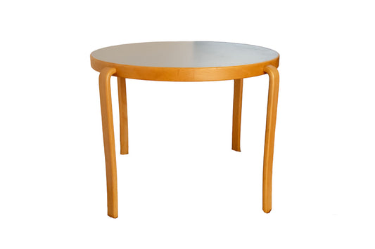 Kitchen table “8000 series” Magnus Olesen edition