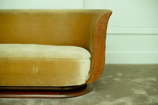 Art Deco Tulip Two Seater for Hotel Melandre