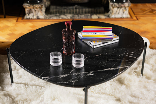 Table basse en marbre noir Niobe de Frederica Capitani pour Zanotta