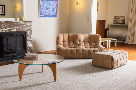 Canapé 2 places Kashima avec pouf de Ligne Roset