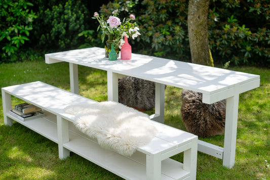 Banc et table de Claire Bataille - intérieur et extérieur